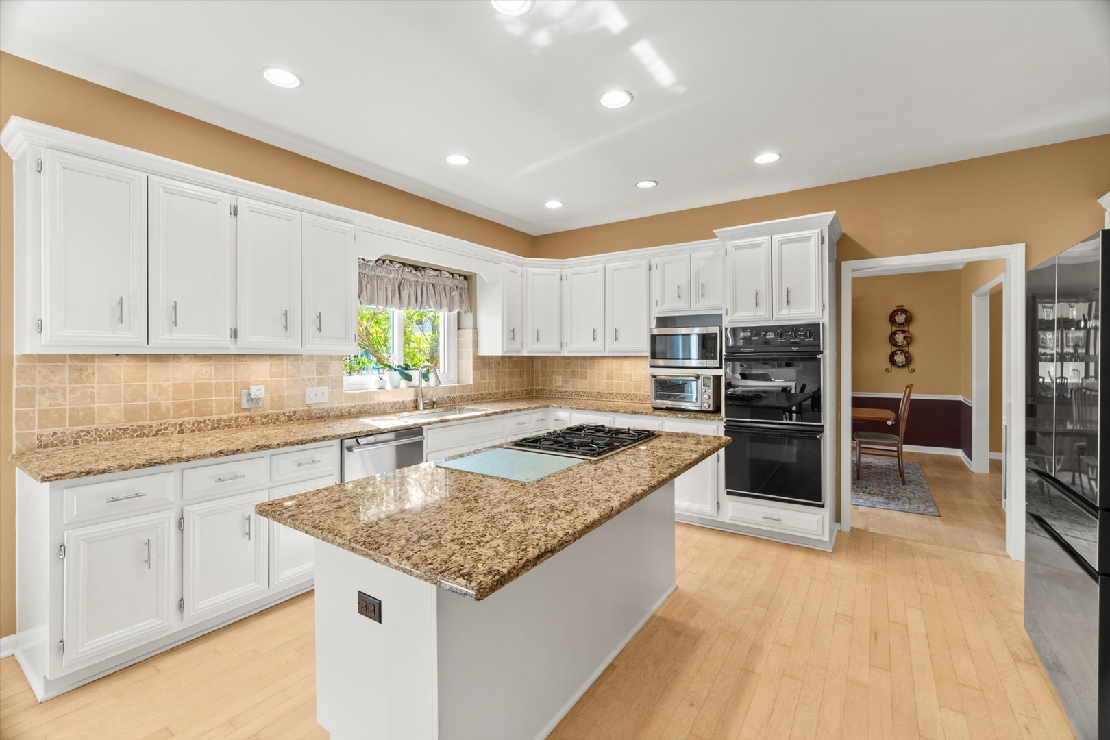 3555 Jeremy Ranch Court Naperville, IL 60564 - Photo 5 of 36 Gallery Image 5