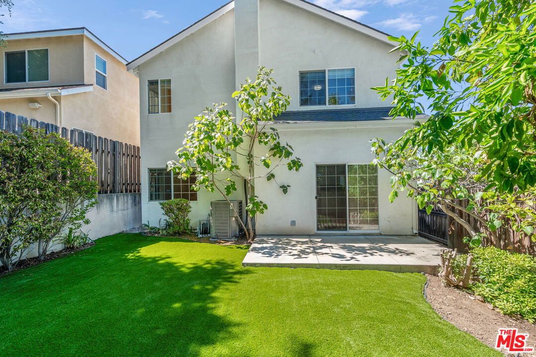 2409 Olive Avenue La Crescenta, CA 91214 - Photo 13 of 25 a front view of a house with garden