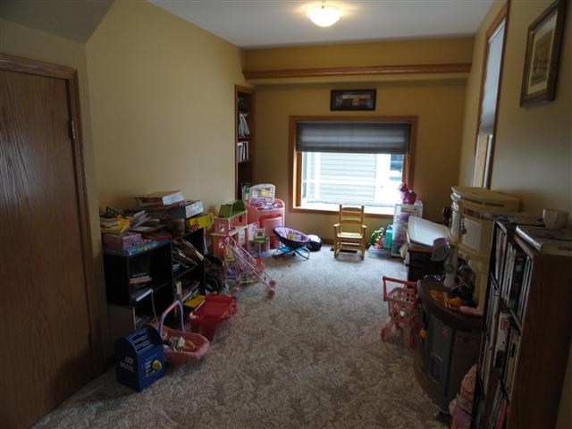 421 West Jefferson Street Decatur, IN 46733 - Photo 4 of 29