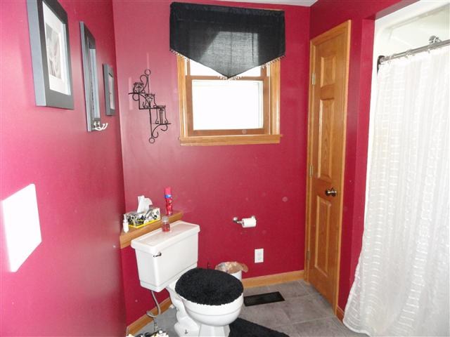 421 West Jefferson Street Decatur, IN 46733 - Photo 9 of 29