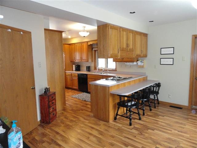421 West Jefferson Street Decatur, IN 46733 - Photo 10 of 29