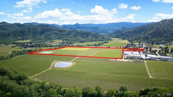 $895,000 | 3525 Taylor Drive, Ukiah, CA 95482