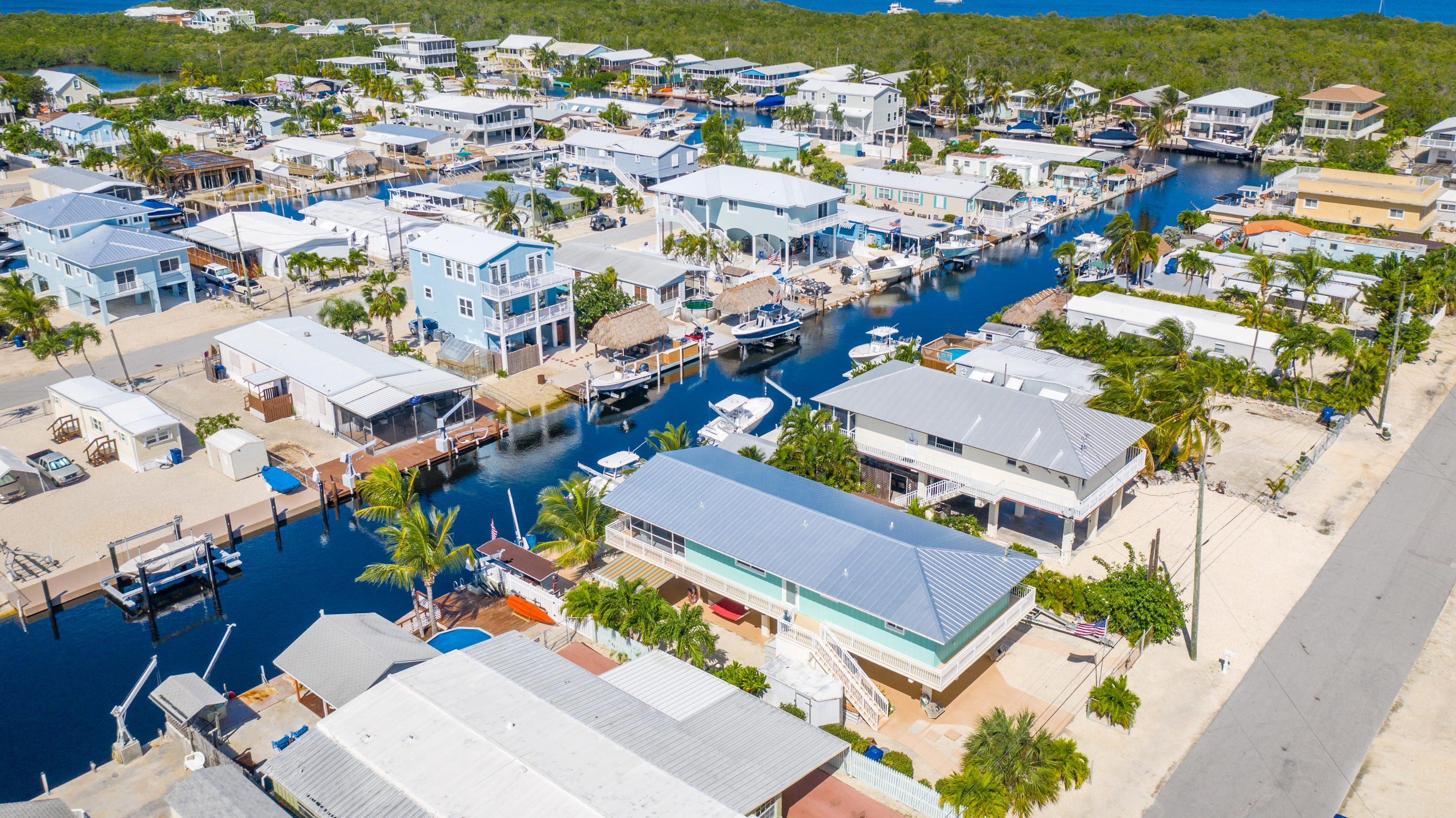 232 Upper Matecumbe Road Key Largo, FL 33037 - Photo 76 of 77 2322nddrone00045