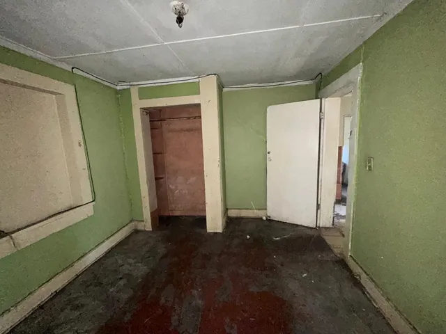 $49,900 | 302 East Wayside Avenue, Wharton, TX 77488