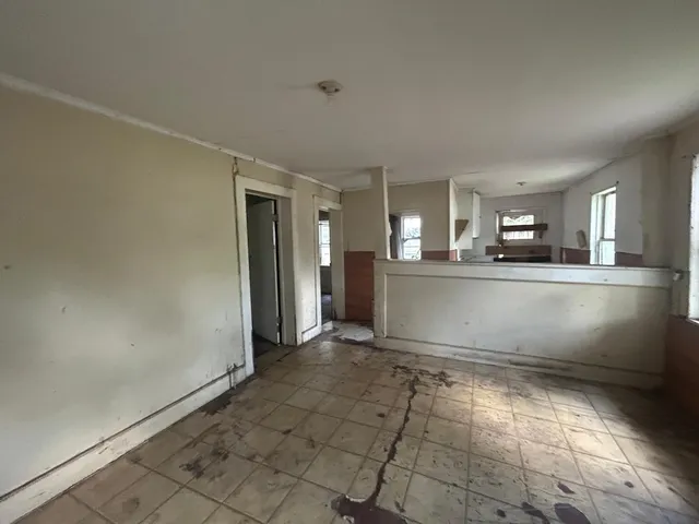 $49,900 | 302 East Wayside Avenue, Wharton, TX 77488