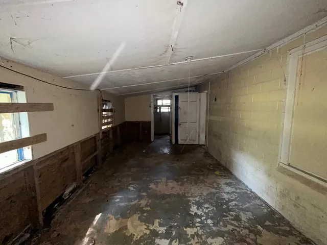 $49,900 | 302 East Wayside Avenue, Wharton, TX 77488