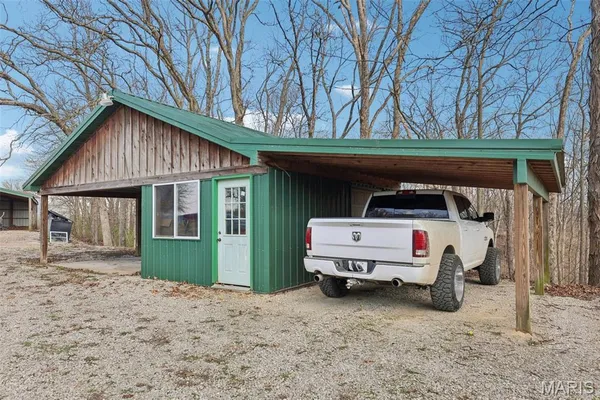 $780,000 | 102 East 725 Avenue, Mulberry Grove, IL 62262