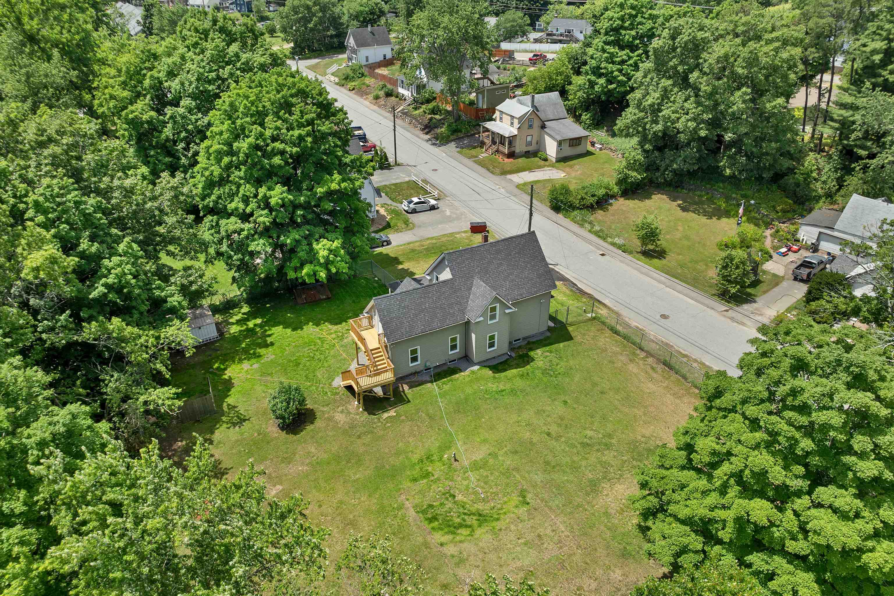 16 Brook Street Derry, NH 03038 - Photo 11 of 60