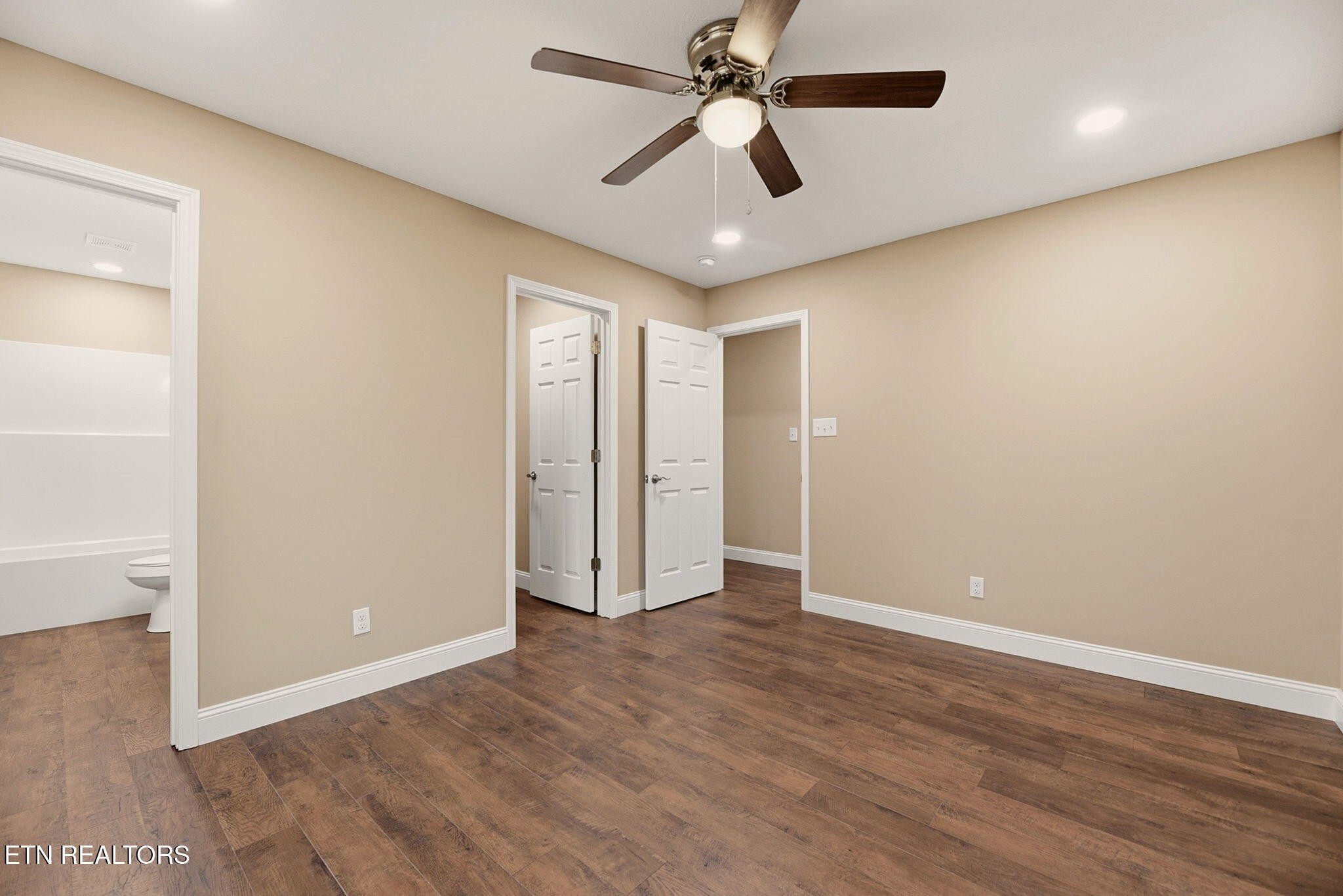 220 Nancy Lane Clinton, TN 37716 - Photo 11 of 25