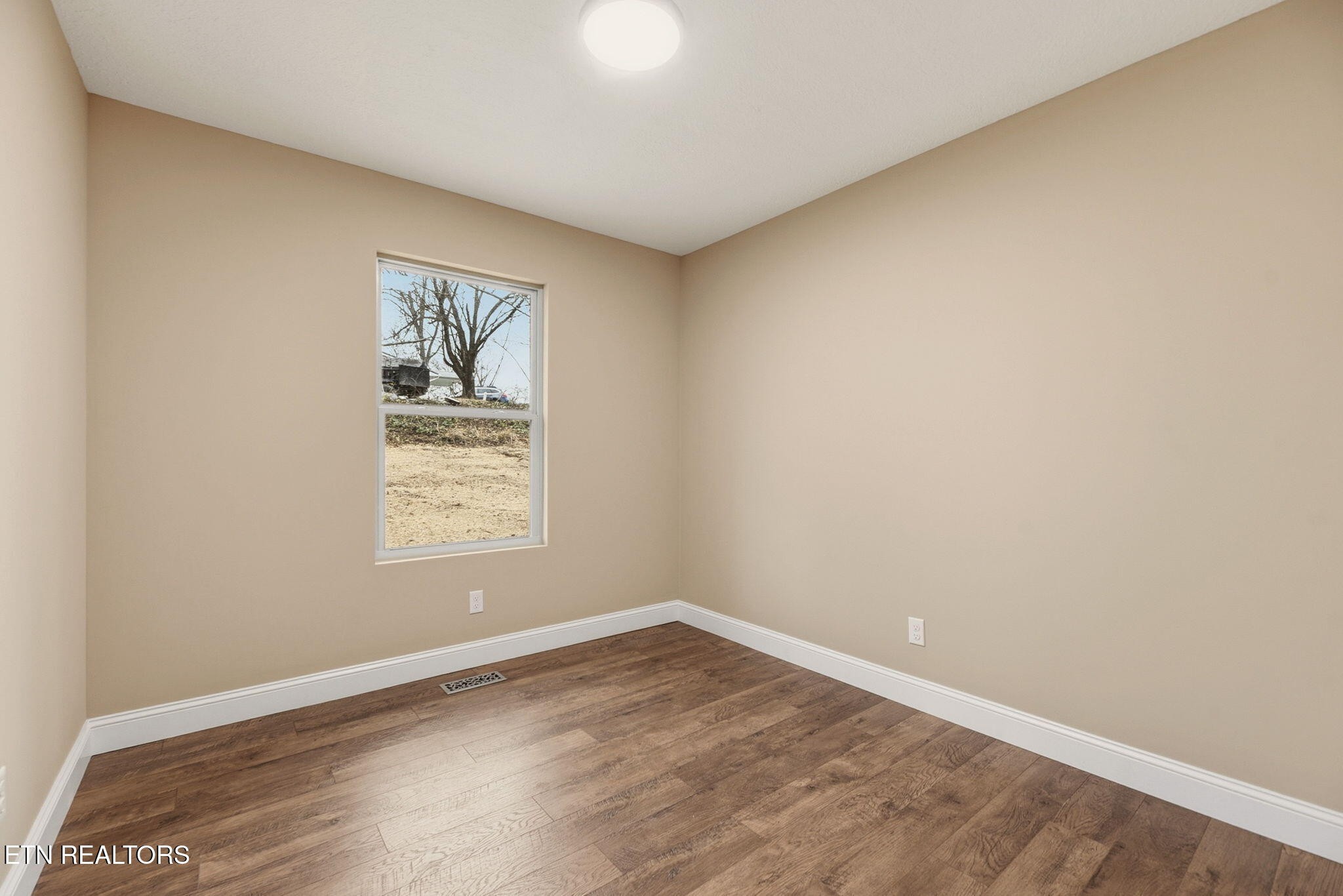 220 Nancy Lane Clinton, TN 37716 - Photo 19 of 25