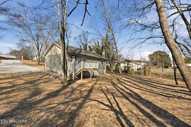 a view of a outdoor space