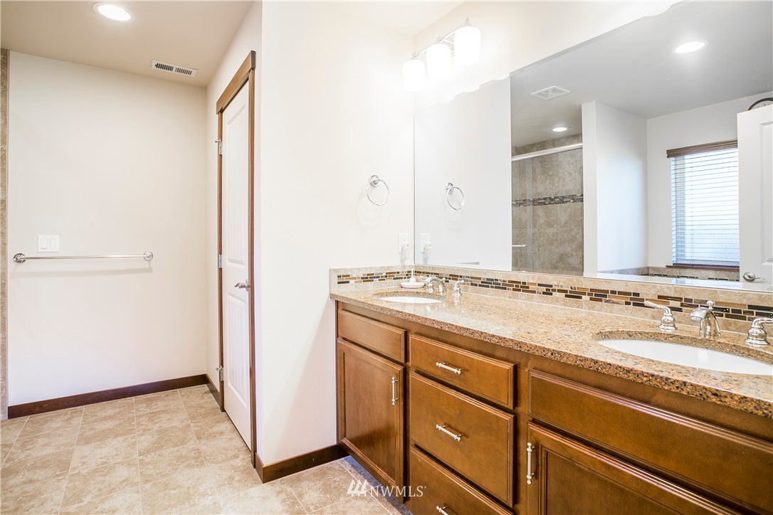 18907 4th Drive Southeast Bothell, WA 98012 - Photo 13 of 25 Gallery Image 13