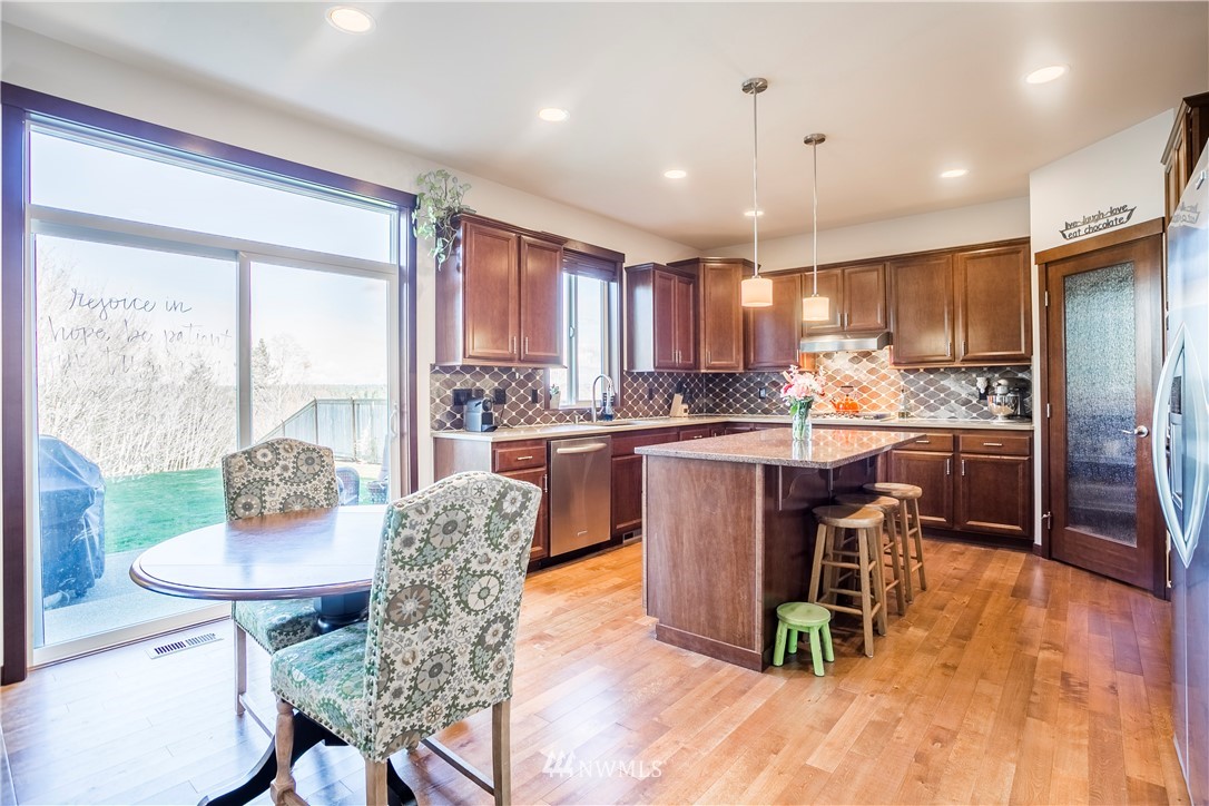 18907 4th Drive Southeast Bothell, WA 98012 - Photo 5 of 25 Gallery Image 5