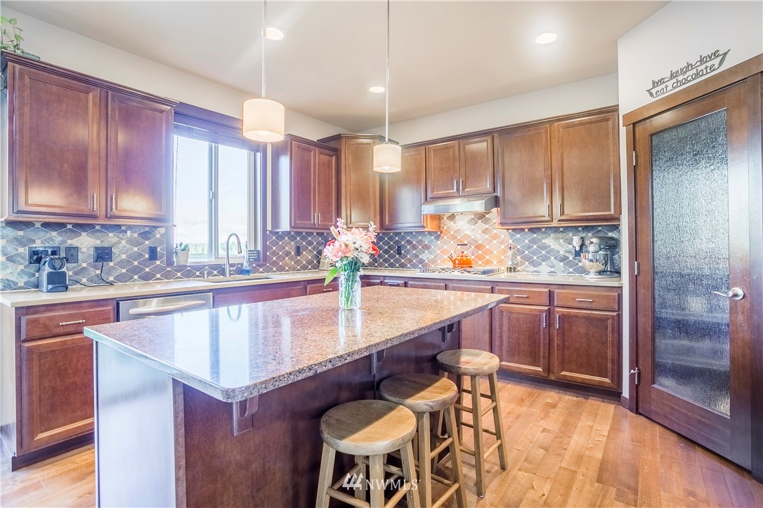 18907 4th Drive Southeast Bothell, WA 98012 - Photo 7 of 25 Gallery Image 7