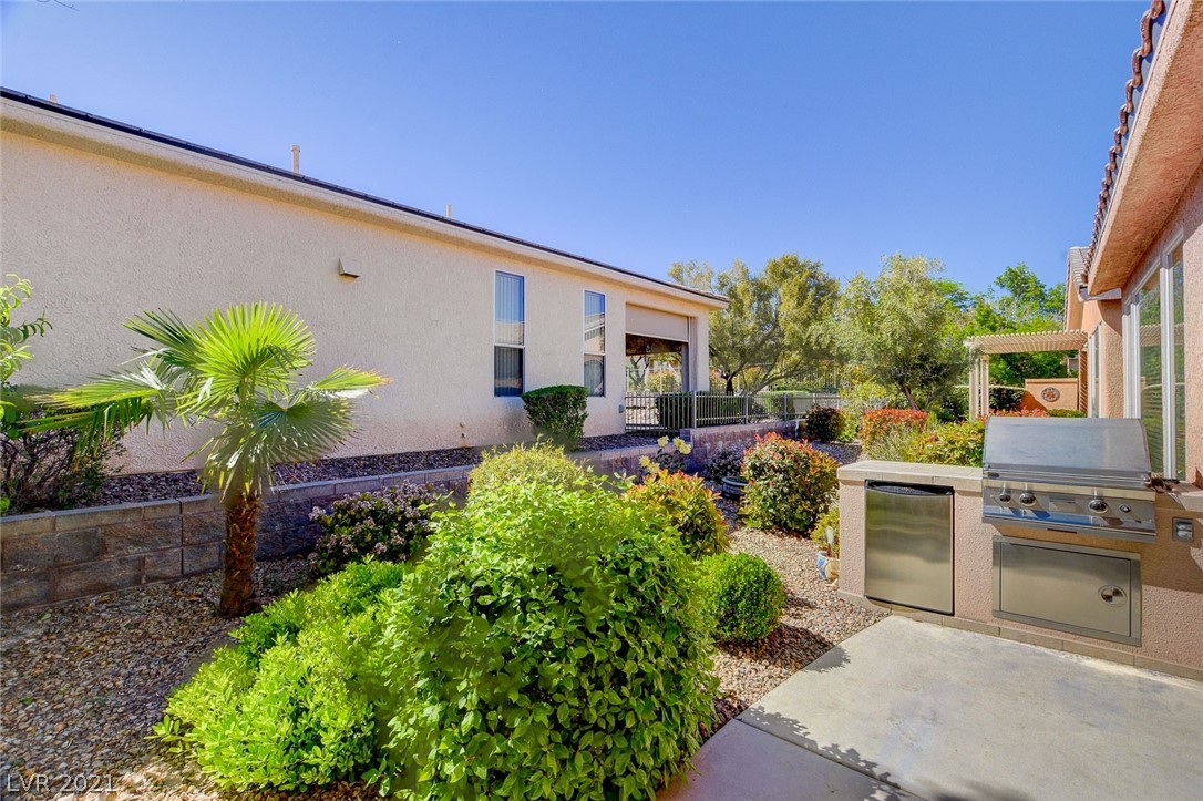 5389 Progresso Street Las Vegas, NV 89135 - Photo 3 of 36 Gallery Image 3