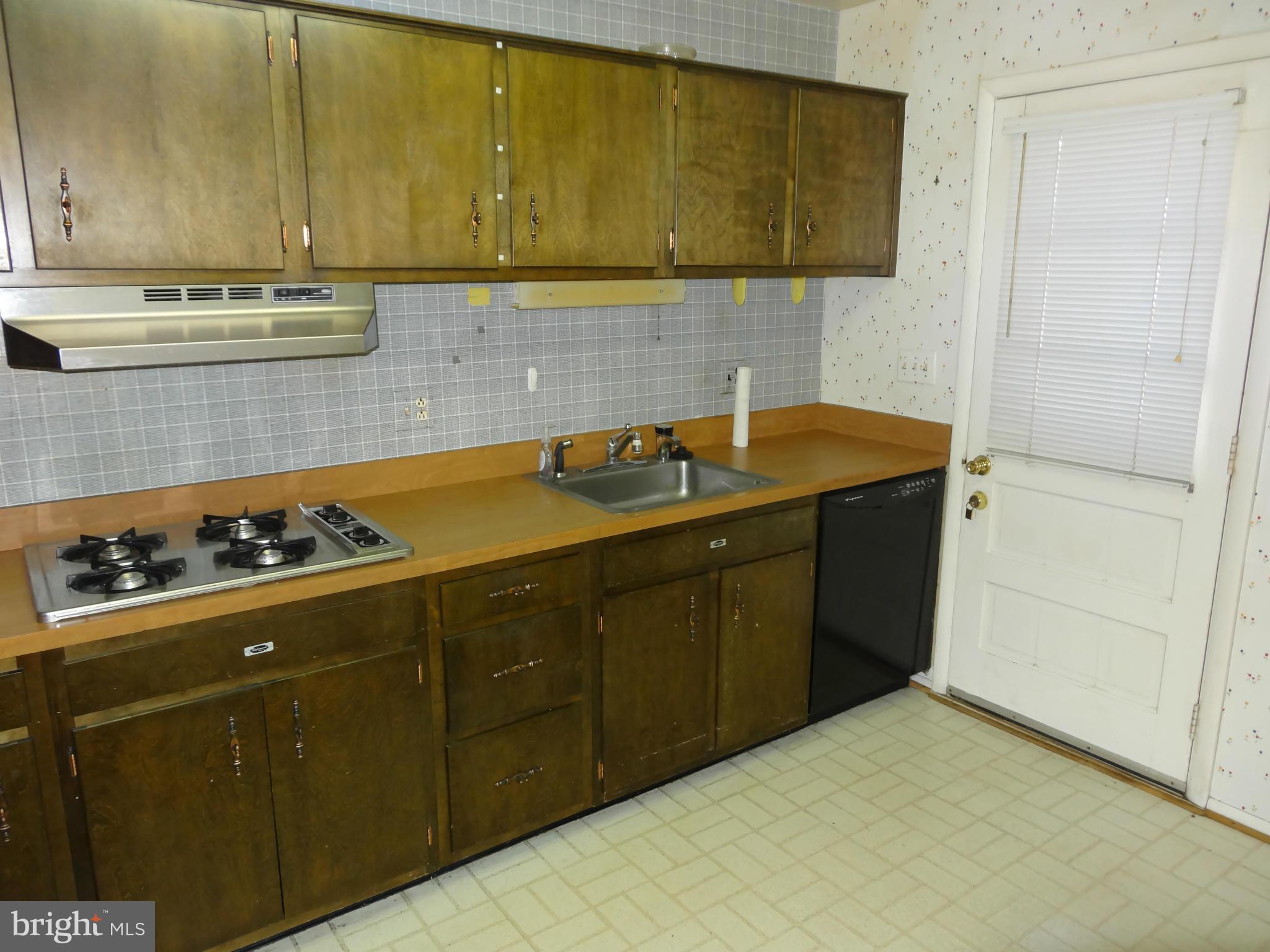 3932 Sybil Road Randallstown, MD 21133 - Photo 10 of 30 Kitchen