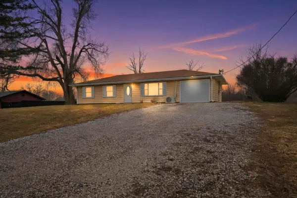 $194,900 | 755 East Wendell Jacob Avenue, Angola, IN 46703