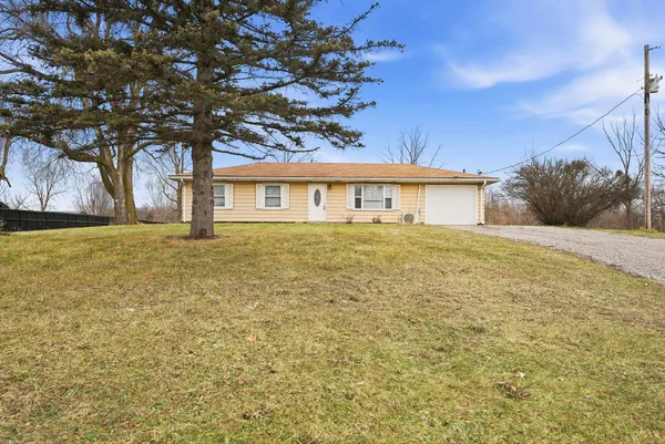 $194,900 | 755 East Wendell Jacob Avenue, Angola, IN 46703