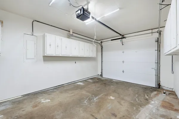 $194,900 | 755 East Wendell Jacob Avenue, Angola, IN 46703