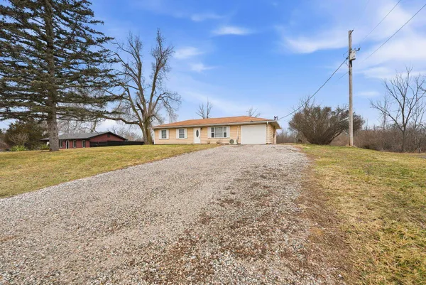 $194,900 | 755 East Wendell Jacob Avenue, Angola, IN 46703