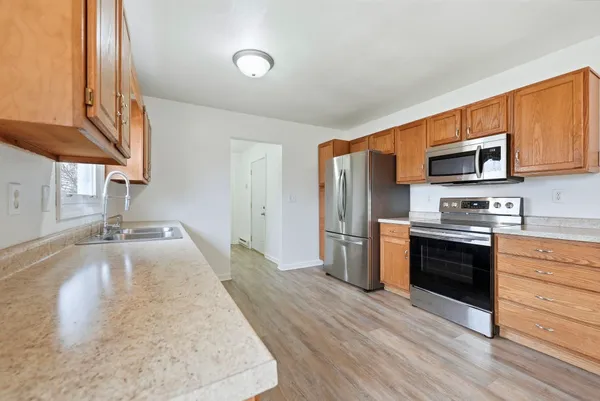 $194,900 | 755 East Wendell Jacob Avenue, Angola, IN 46703