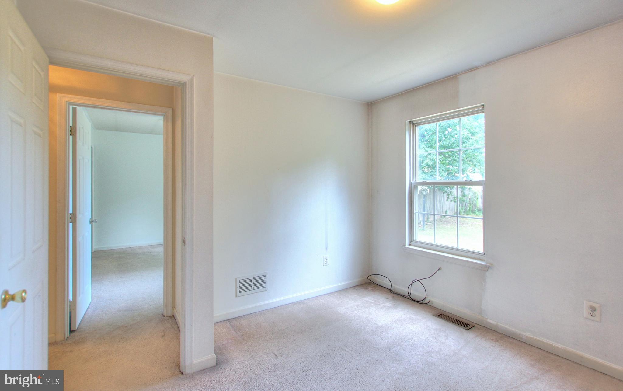 7706 Garrison Road Hyattsville, MD 20784 - Photo 16 of 36 Bedroom