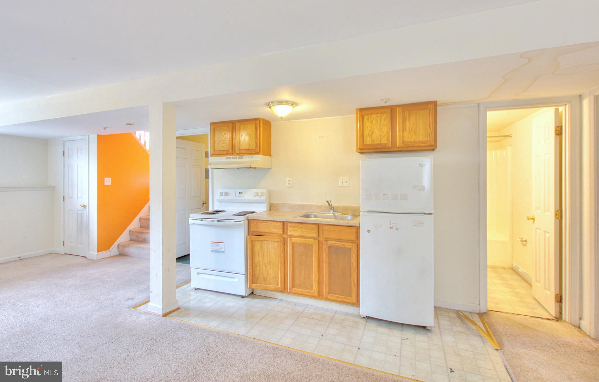 7706 Garrison Road Hyattsville, MD 20784 - Photo 27 of 36 Lower level kitchen