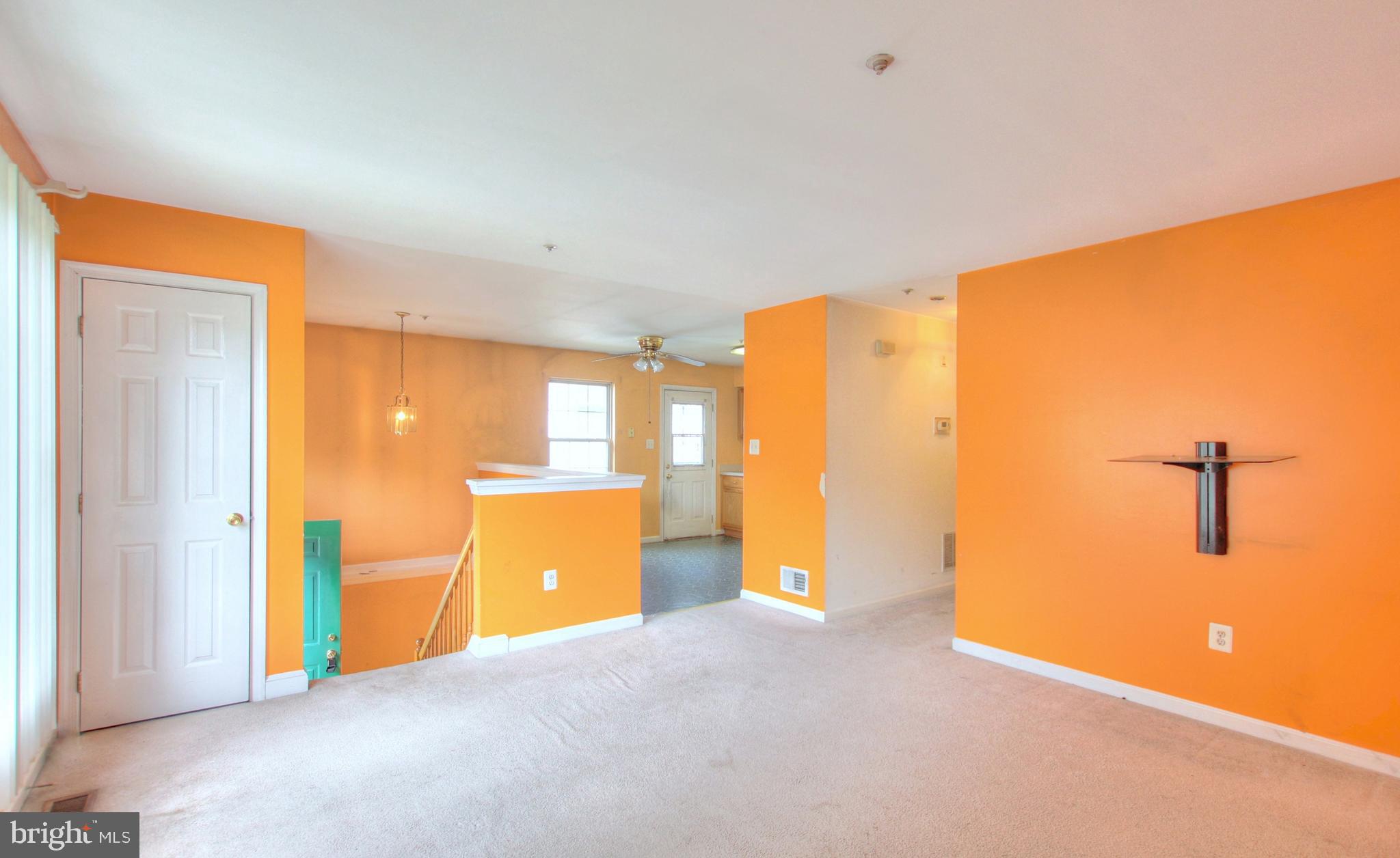7706 Garrison Road Hyattsville, MD 20784 - Photo 3 of 36 Living room