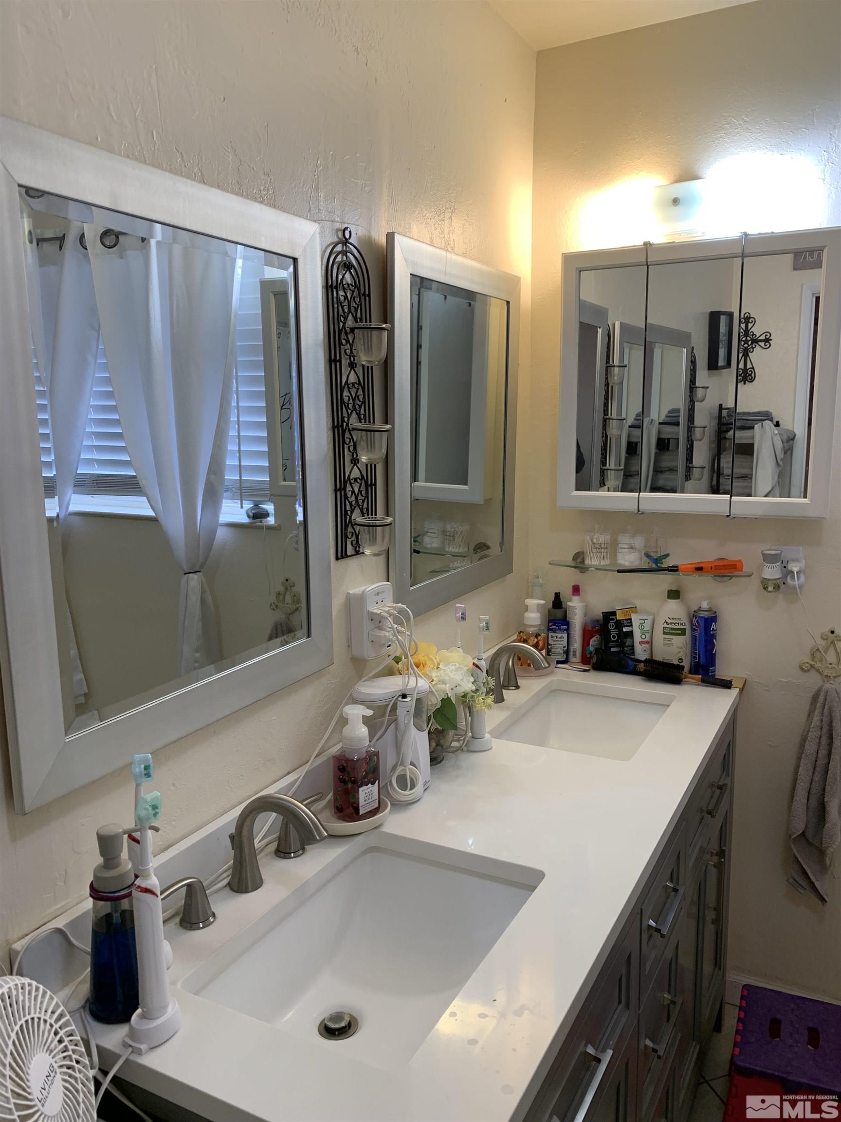 4655 Grass Valley Road Reno, NV 89510 - Photo 16 of 20 Photo 16