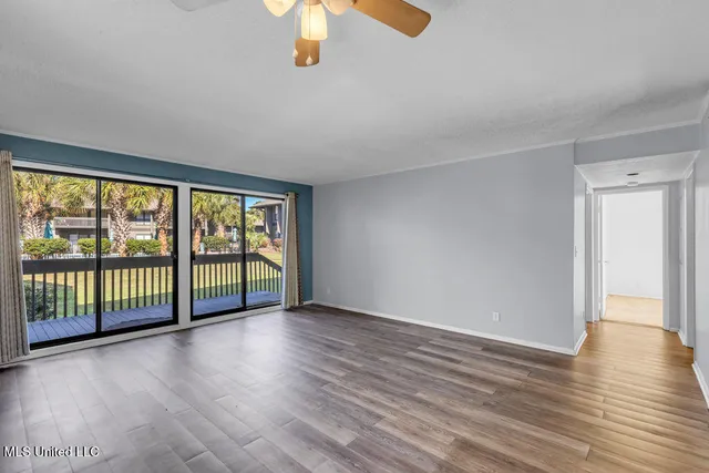 $155,900 | 178 Lanai Villa, Unit Y, Diamondhead, MS 39525