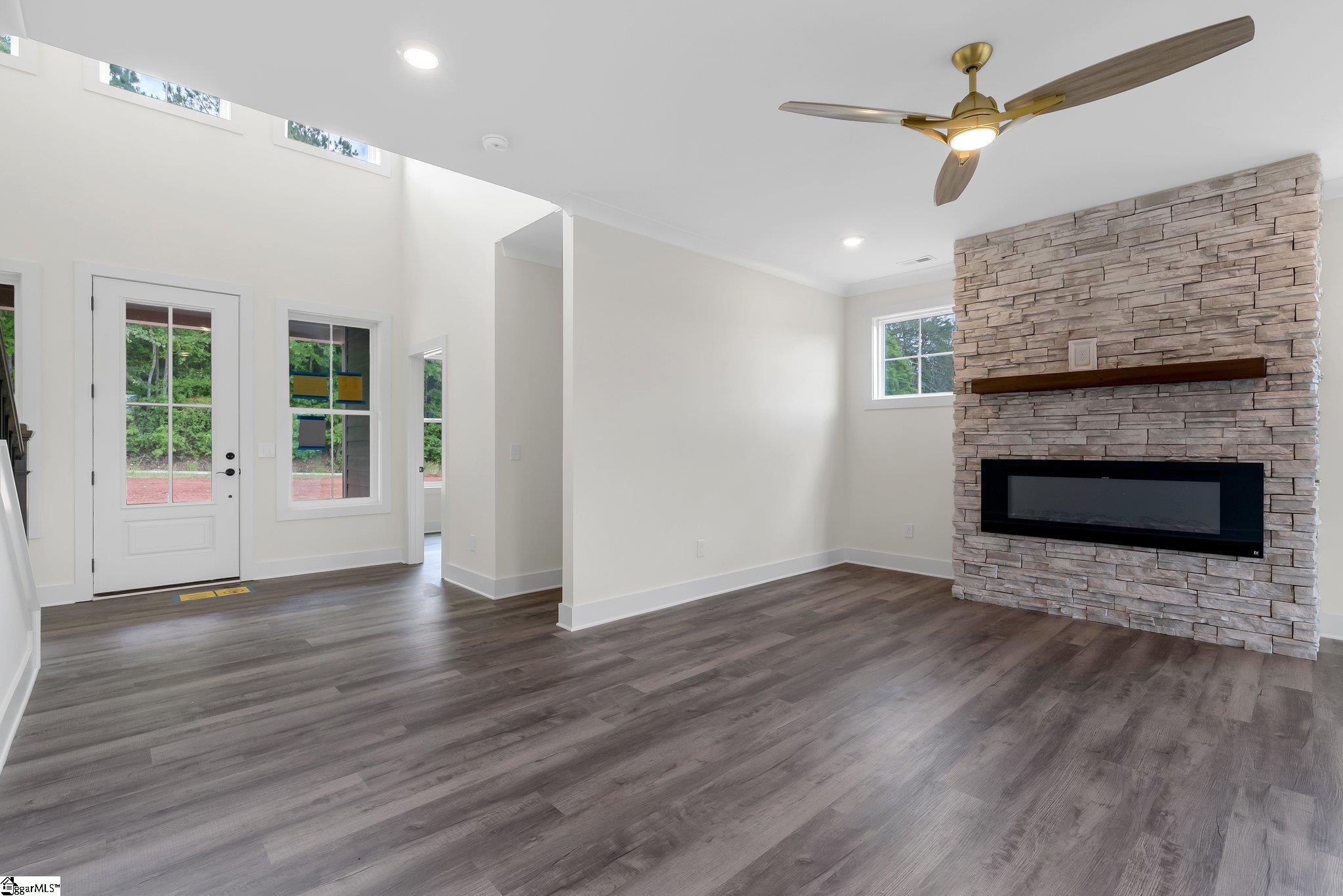 15 Burns Road Travelers Rest, SC 29690 - Photo 4 of 30 Gallery Image 4