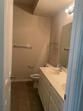 $325,000 | 122 Biscayne Drive, Cedar Hill, TX 75104