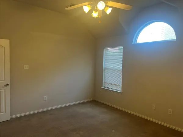 $325,000 | 122 Biscayne Drive, Cedar Hill, TX 75104