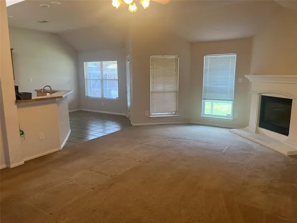 $325,000 | 122 Biscayne Drive, Cedar Hill, TX 75104