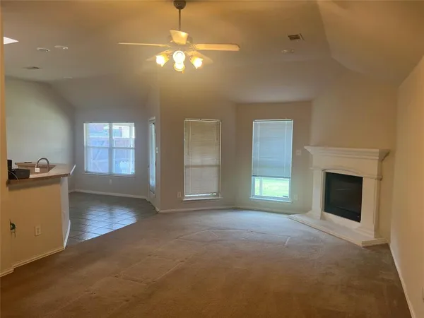 $325,000 | 122 Biscayne Drive, Cedar Hill, TX 75104