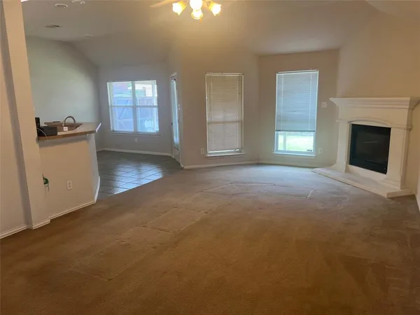 $325,000 | 122 Biscayne Drive, Cedar Hill, TX 75104