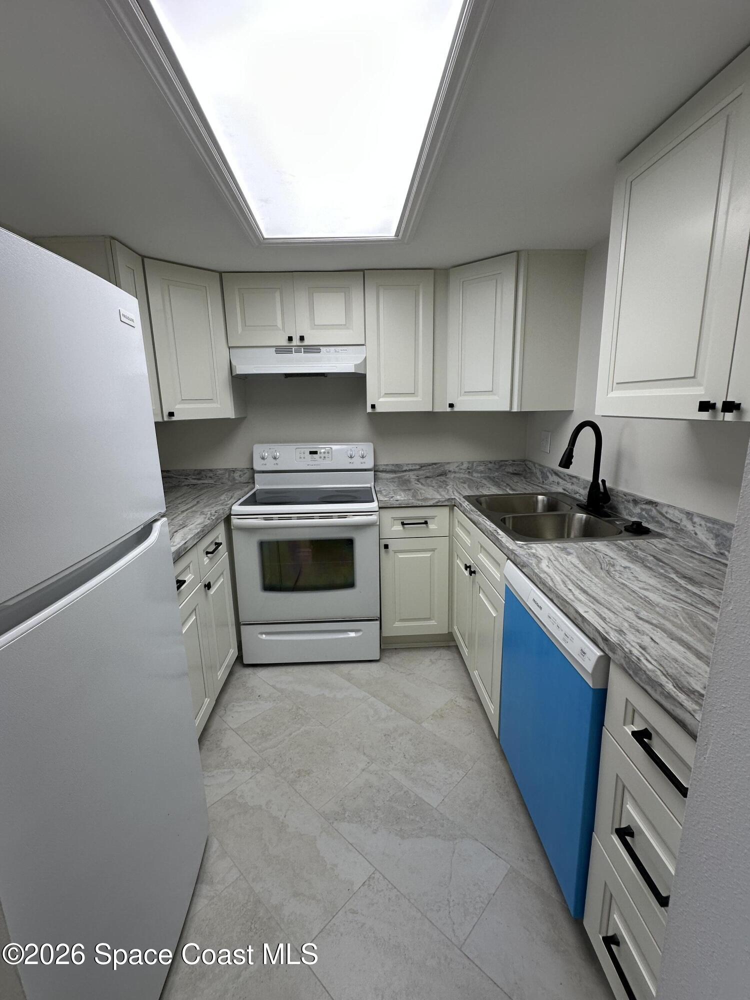 55 Riverside Drive, Unit 205 Cocoa, FL 32922 - Photo 4 of 17 20260227_171558873_iOS