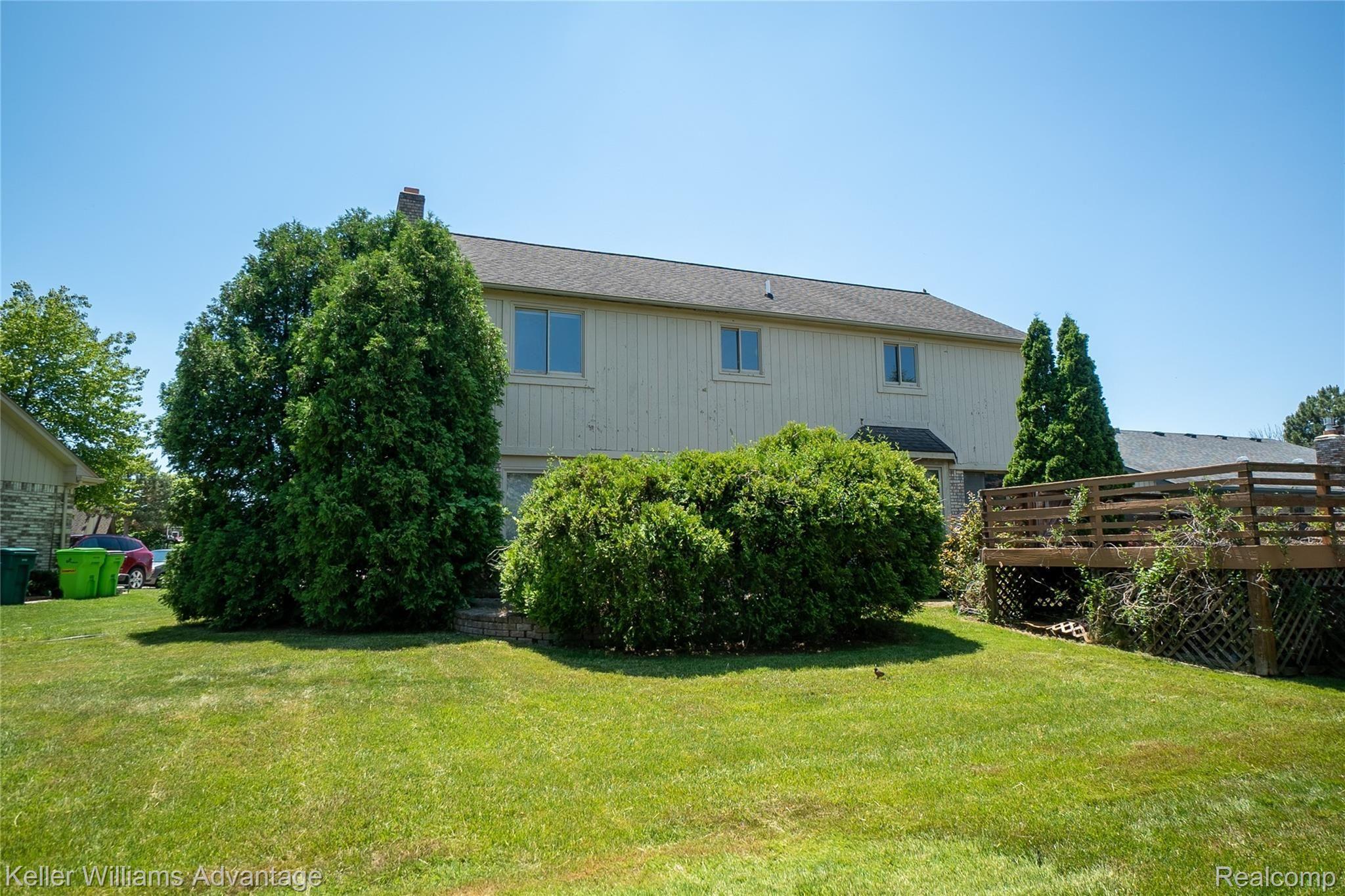 16349 Liberty Bell Road North Macomb, MI 48044 - Photo 32 of 33 LibertyBell_16349_backyard a2.jpg