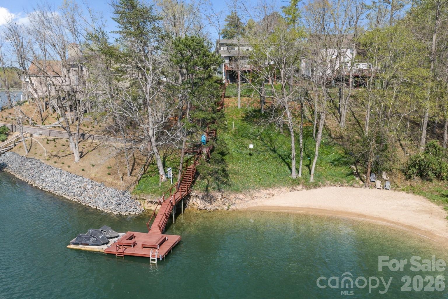 9067 Tulagi Court Fort Mill, SC 29708 - Photo 5 of 44 a backyard of a house with lots of green space