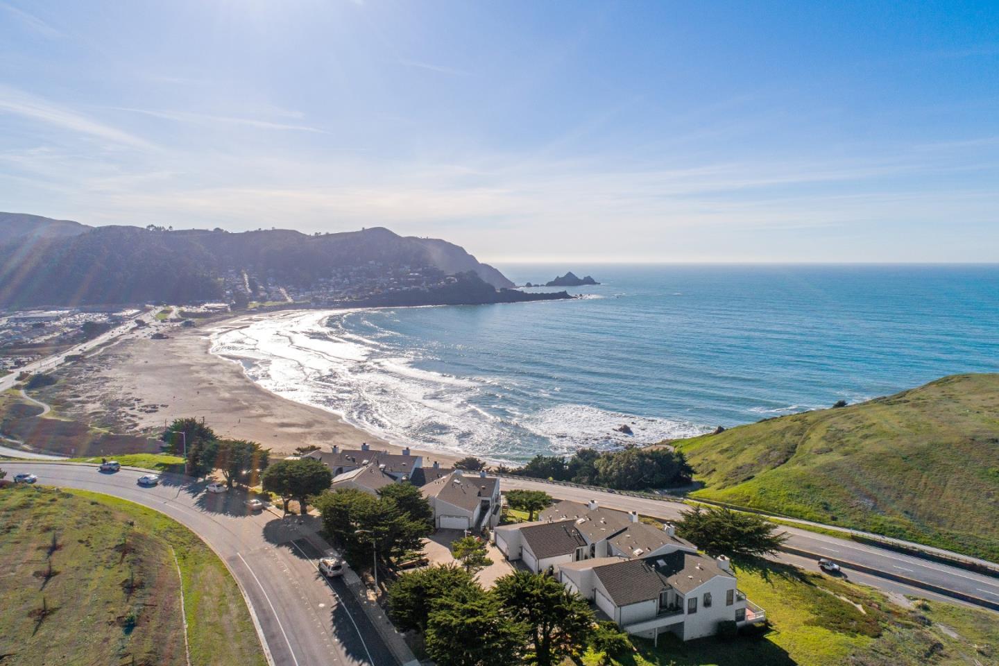 215 Roberts Road Pacifica, CA 94044 - Photo 29 of 40 a view of lake and mountain