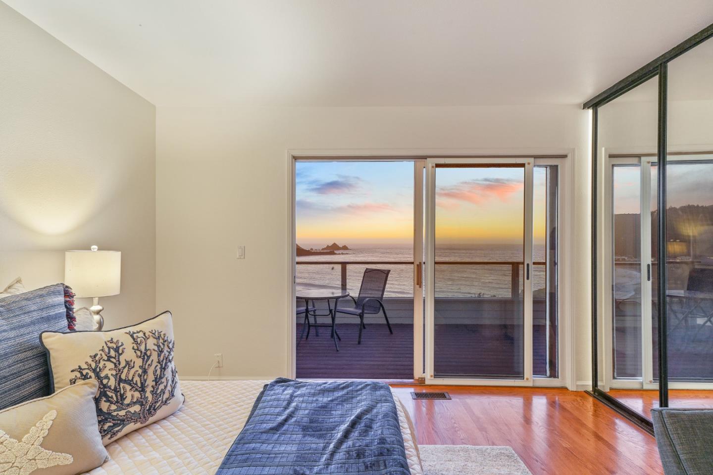 215 Roberts Road Pacifica, CA 94044 - Photo 37 of 40 a living room with furniture and a window