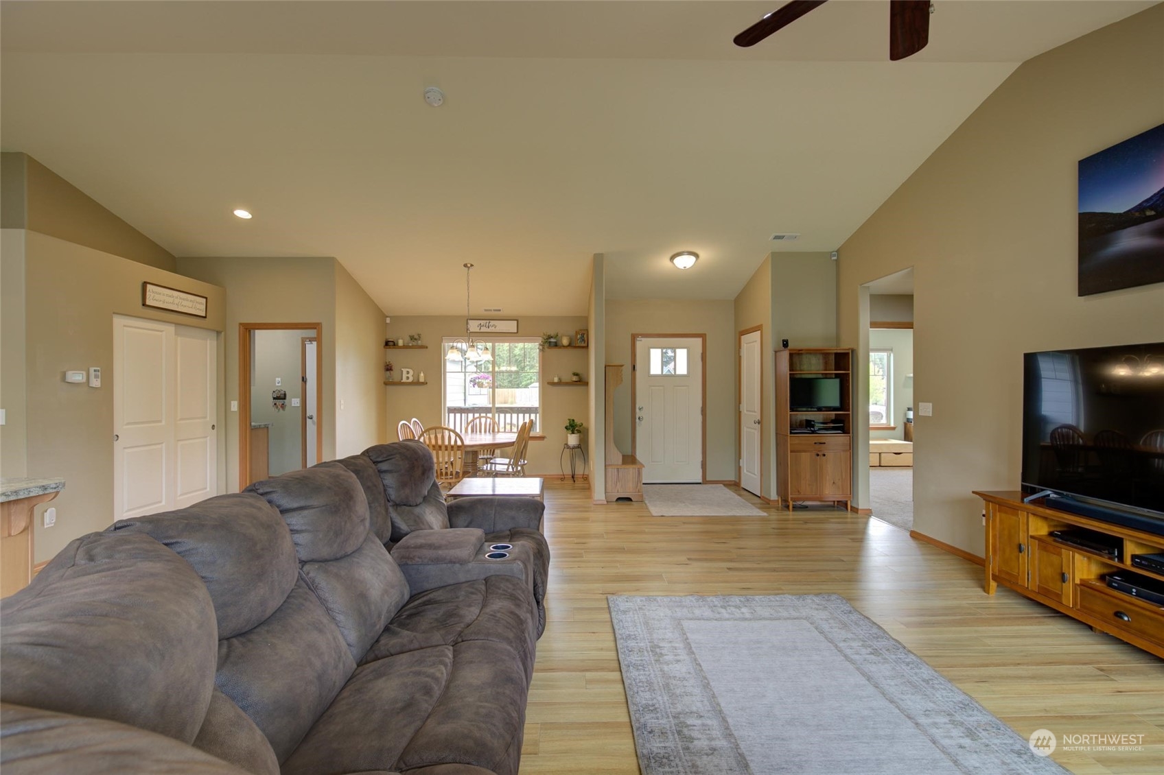 23 Ridgetop Lane Elma, WA 98541 - Photo 4 of 31 Gallery Image 4