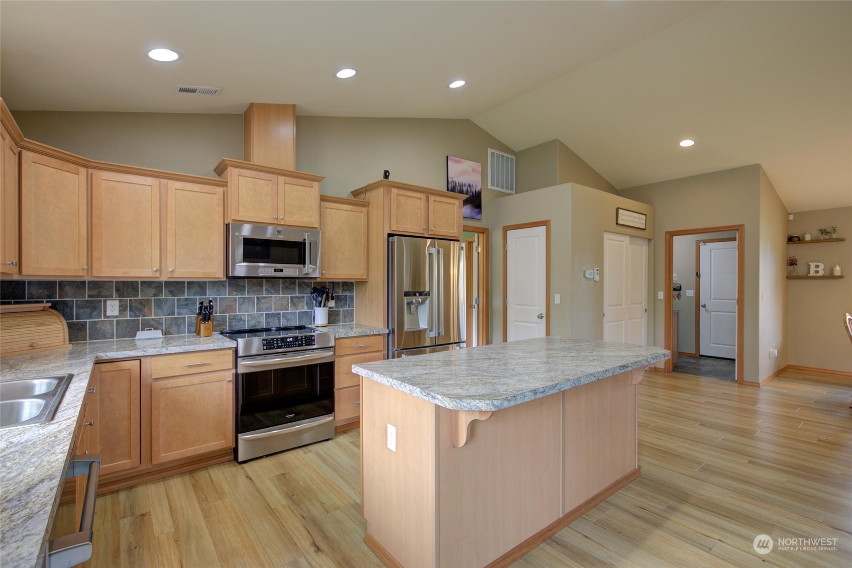 23 Ridgetop Lane Elma, WA 98541 - Photo 8 of 31 Gallery Image 8