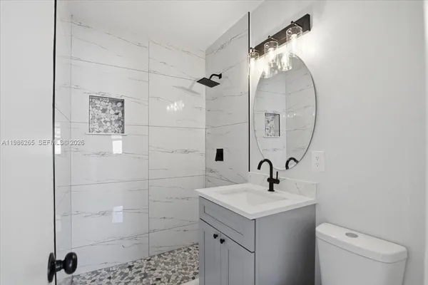 $3,000 | 1400 Northeast 43rd Court, Unit 1400, Pompano Beach, FL 33064