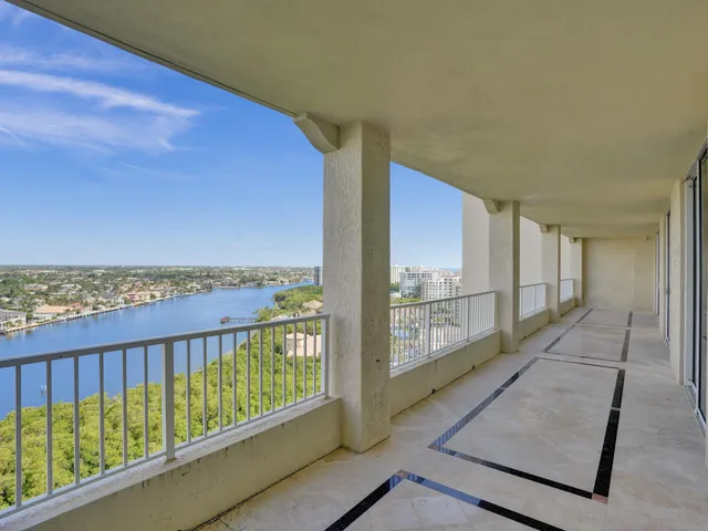 $3,199,000 | 3720 South Ocean Boulevard, Unit 1406/1407, Highland Beach, FL 33487