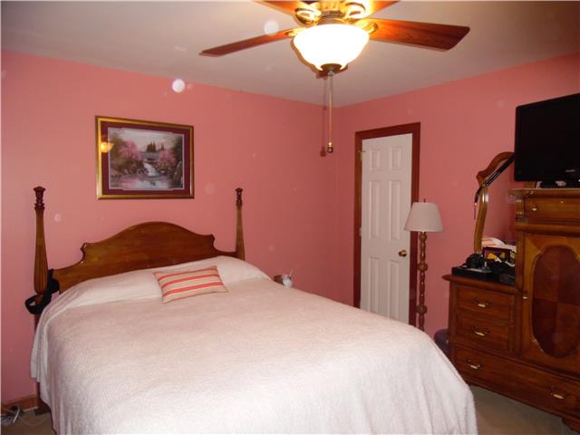 2268 Fall River Road Leoma, TN 38468 - Photo 9 of 13