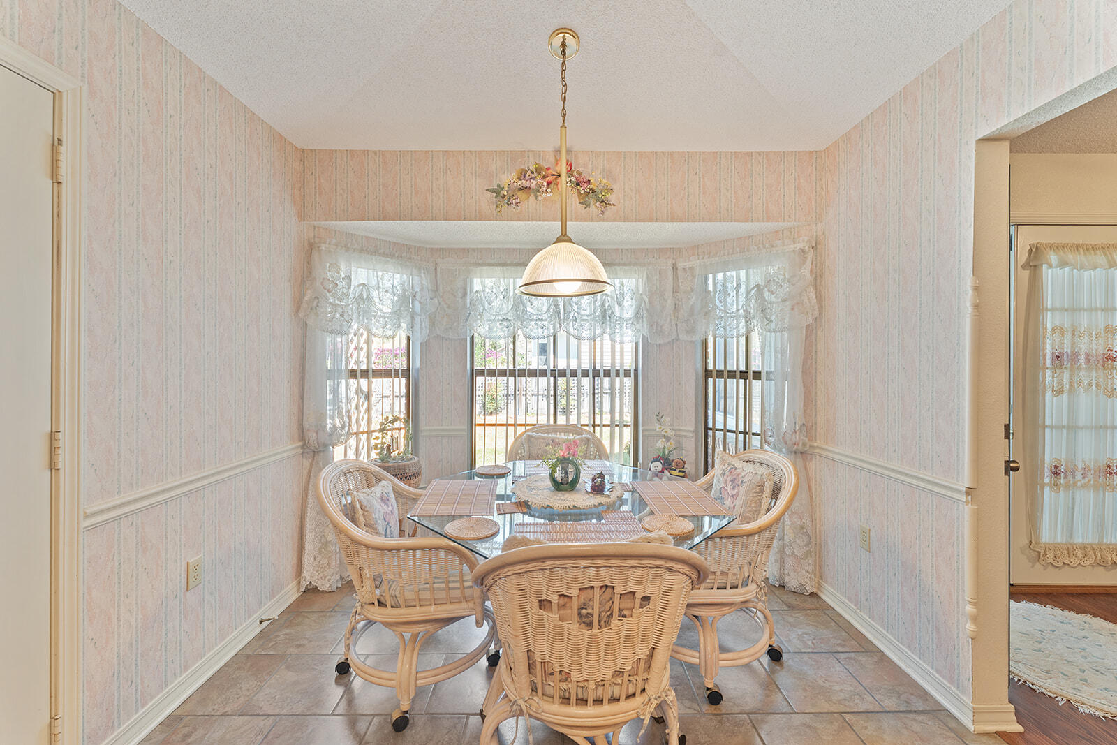 4559 Scarlet Drive Crestview, FL 32539 - Photo 8 of 44 DSC01975