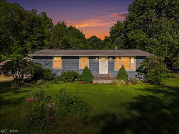 $349,000 | 2693 Mahan Denman Road Northwest, Bristolville, OH 44402