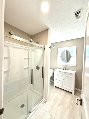 $1,995 | Undisclosed Address, Kerrville, TX 78028