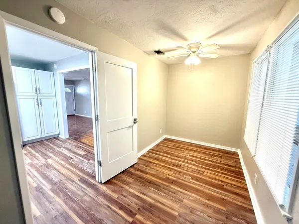 $1,995 | Undisclosed Address, Kerrville, TX 78028